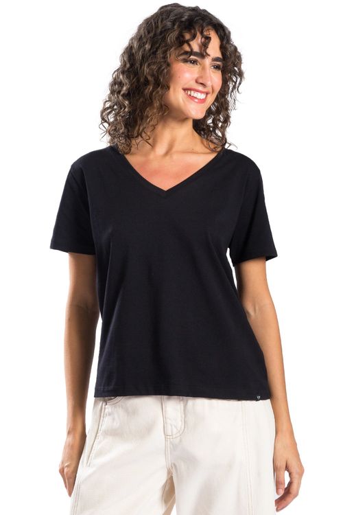 Blusa Básica Gola v Egípcia Premium Preta